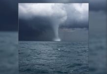 VIDEO: Pescador ruso capta un impresionante tornado marino rusia