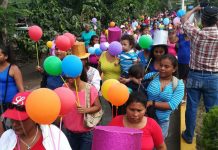 Caminata para conmemorar a la mujer en la Isla de Ometepe nicaragua