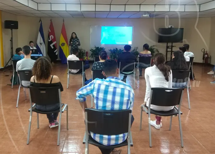 Desarrollan taller «nueva era digital» con estudiantes de la UNAN-Managua nicaragua
