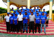Selección de béisbol en Nandaime recibe uniformes nicaragua