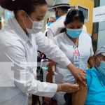 Efectiva vacunación voluntaria contra el COVID-19 en Hospital Monte España nicaragua