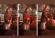 Un Hombre le regala su tarjeta de crédito a un vagabundo un hombre