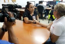 Mujer golpea a periodista de Crónica TN8 durante cobertura