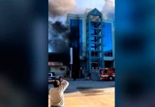 Video viral: Se lanza de un edificio creyendo que se incendiaba mexico