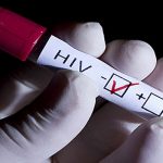 India: Falso médico contagia el virus del sida a 21 personas