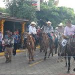 Villa El Carmen realiza alegre cabalgata campesina nicaragua