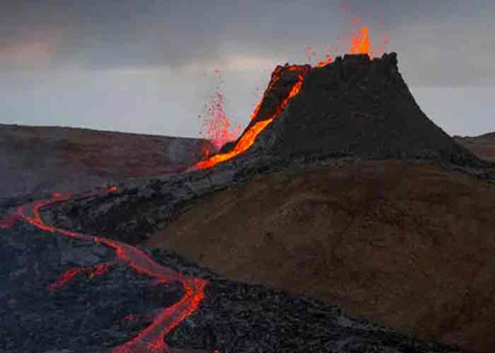 san vicente y las granadinas, volcan , erupcion,