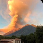 Finaliza la erupción del volcán de Fuego en Guatemala después de 20 horas