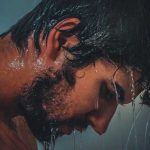 Profesor de Yale no se ducha desde 2015 para probar que el baño no es tan necesario salud