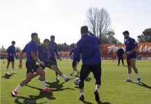 Clubes españoles entrenan con grupos de 14 jugadores