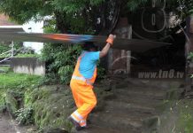 Entregan materiales de construcción a humilde familia afectada por lluvias en León nicaragua