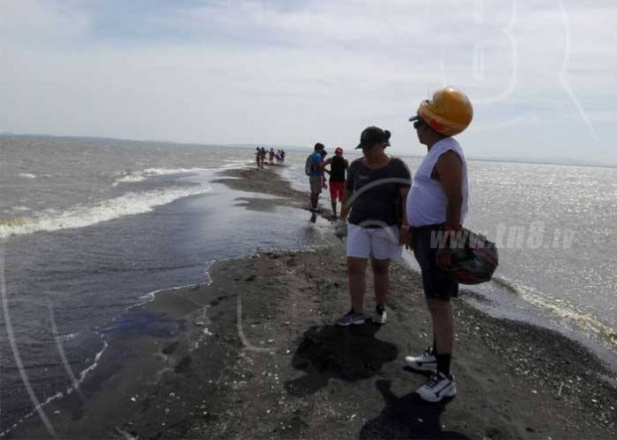 17883860_762602000584501_6358654521753975853_n