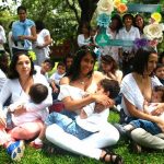 Guatemala: Orgullosas sacan pecho y amamantan en público