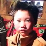 Un niño chino llega al colegio con el pelo congelado y conmueve a los internautas