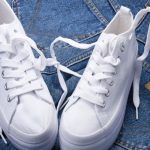 Conocé el truco casero para limpiar las zapatillas blancas