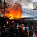 Colilla de cigarro pudo originar incendio en cuartería de Honduras