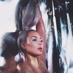 Kim Kardashian, continúa campaña para presentar su nueva línea de maquillaje