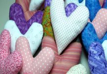 Conoce los cojines con forma de corazón, para pacientes con cáncer de mama