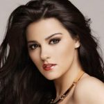 Maite Perroni sufre caída llevando ¡vestido de novia!