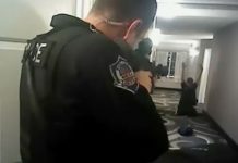 Absuelven a policía que mató a hombre desarmado en EE.UU.