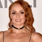 Cristina Castaño celebra seguidores en Instagram con una foto muy sugerente