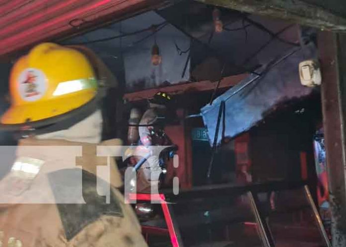 incendio, explosion, managua, bomberos,