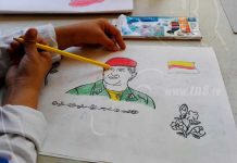 Pintando al comandante Hugo Chávez