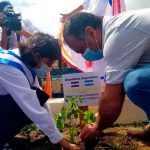 Embajador argentino siembra árbol de la amistad nicaragua, embajador argentino, mined, siembra de arbol