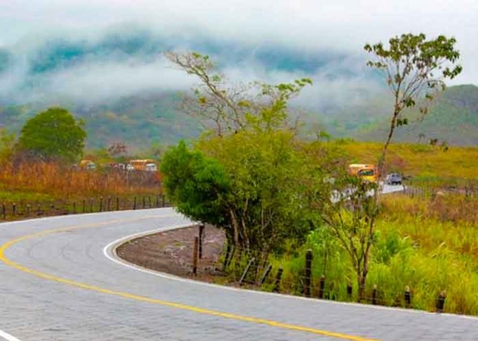 nicaragua, construccion, carretera, rosita, bonanza