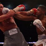 Joshua retiene titulo y noquea a Klitschko
