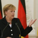 Merkel advierte a Ankara que no tolerará comparaciones con el nazismo