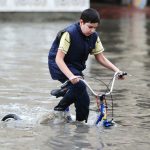 Cierran escuelas por inundaciones en Arabia Saudita