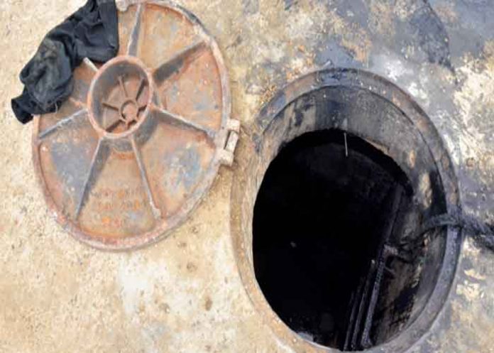 Alcantarilla rusia, obreros, muertos, inhalacion, gas, alcantarilla,