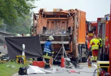 Camión aplasta a bus de turismo en Alemania y deja cinco muertos