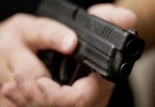 Detienen a dos delincuentes que robaban con arma de juguete en Uruguay