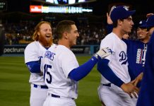 Barnes remolca a Stripling en 10mo y Dodgers ganan a Piratas