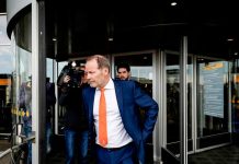 Holanda destituye al técnico Blind