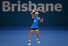 Stosur cae en 1ra ronda en Brisbane; Murray cerca de regreso