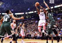 DeRozan estalla con 52 puntos y Raptors vencen a Bucks