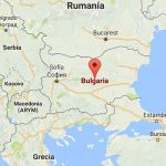 Interceptan a dos inmigrantes atados al eje de un camión en Bulgaria