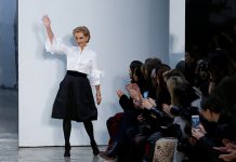 Carolina Herrera ofrece vestir a Melania Trump