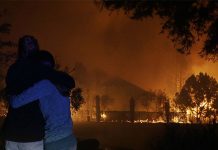 Bomberos no logran controlar fuegos que dejan 21 muertos en California