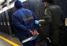 California presiona a presos sin recursos a declararse culpables