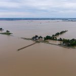 Inundaciones en Canadá dejan miles de evacuados