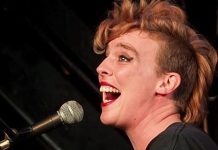 Investigan muerte de cantante que se desplomó en el escenario