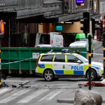 Hallan explosivos en el camión que embistió en Estocolmo