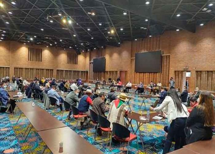 Colombia colombia, bogota, reunion, comite de paro, gobierno, propuestas, negociaciones,