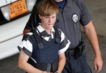 Dylann Roof se declara culpable por masacre racista