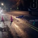 Peatón muere al ser arrollado en carretera Sur