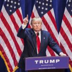 Trump defiende sus comentarios más polémicos en una entrevista con Time